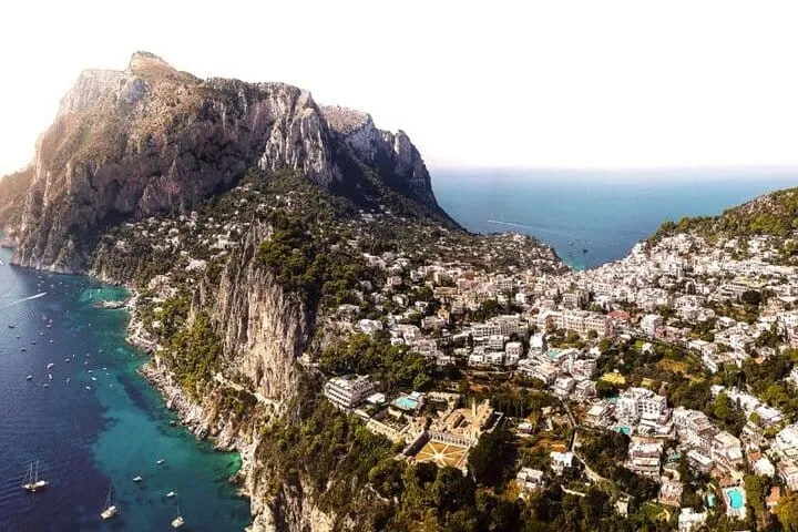 Capri by Private Yacht, Day Trip from Rome