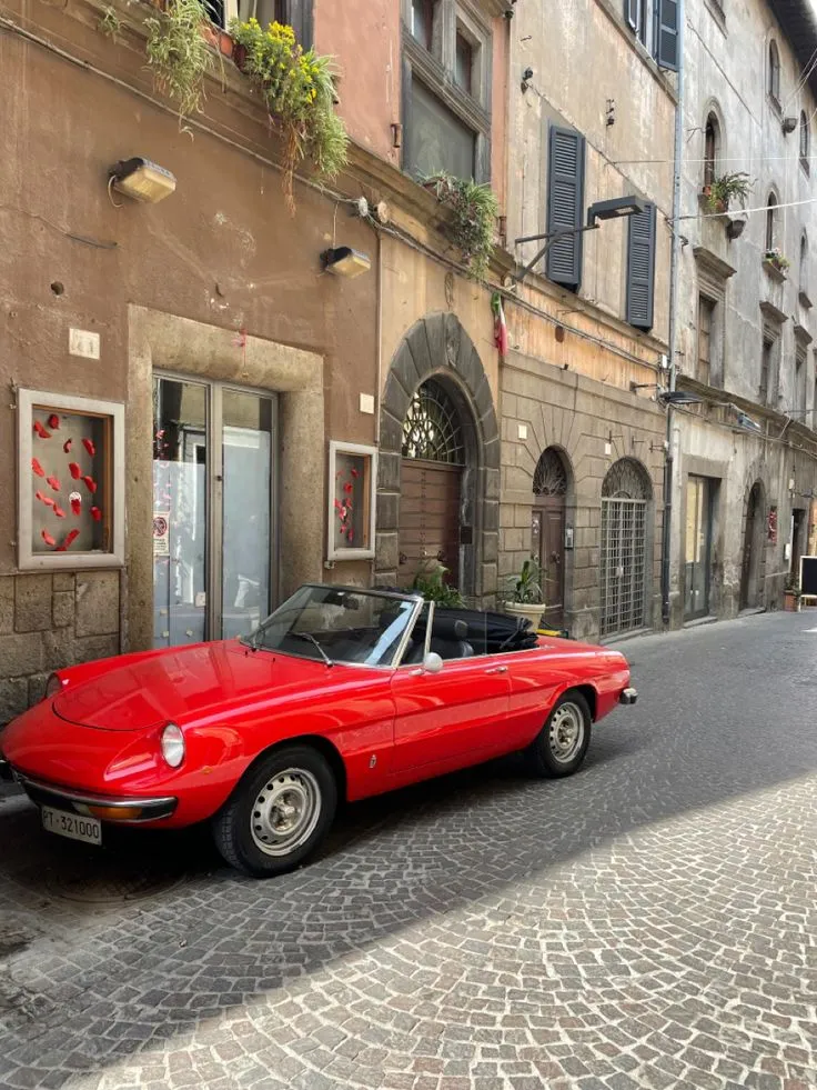 Rome by Vintage Fiat 500 Convoy