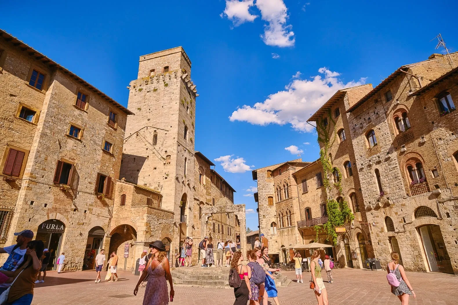Tuscany by High-Speed Train, Medieval Towns and Chianti