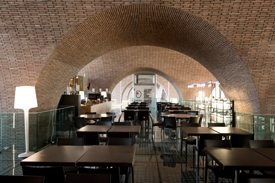 the upper floor of the Mercato Centrale under its brick vaults